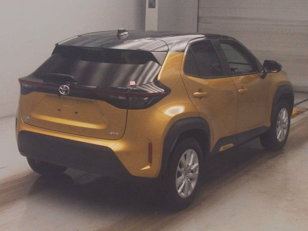 TOYOTA YARIS CROSS
