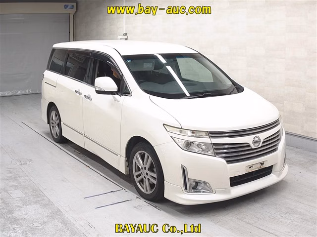 NISSAN ELGRAND