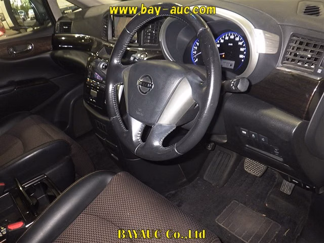 NISSAN ELGRAND
