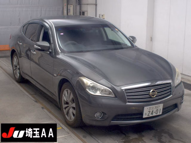 NISSAN FUGA