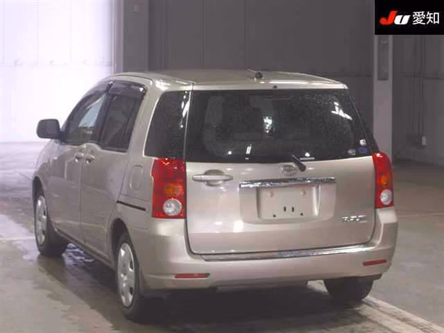 TOYOTA RAUM
