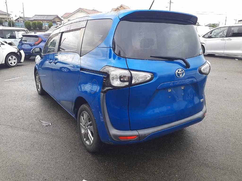 TOYOTA SIENTA