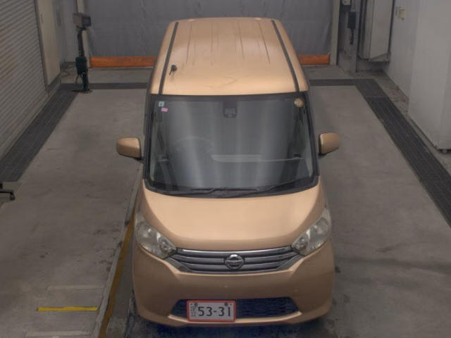 NISSAN DAYZ ROOX