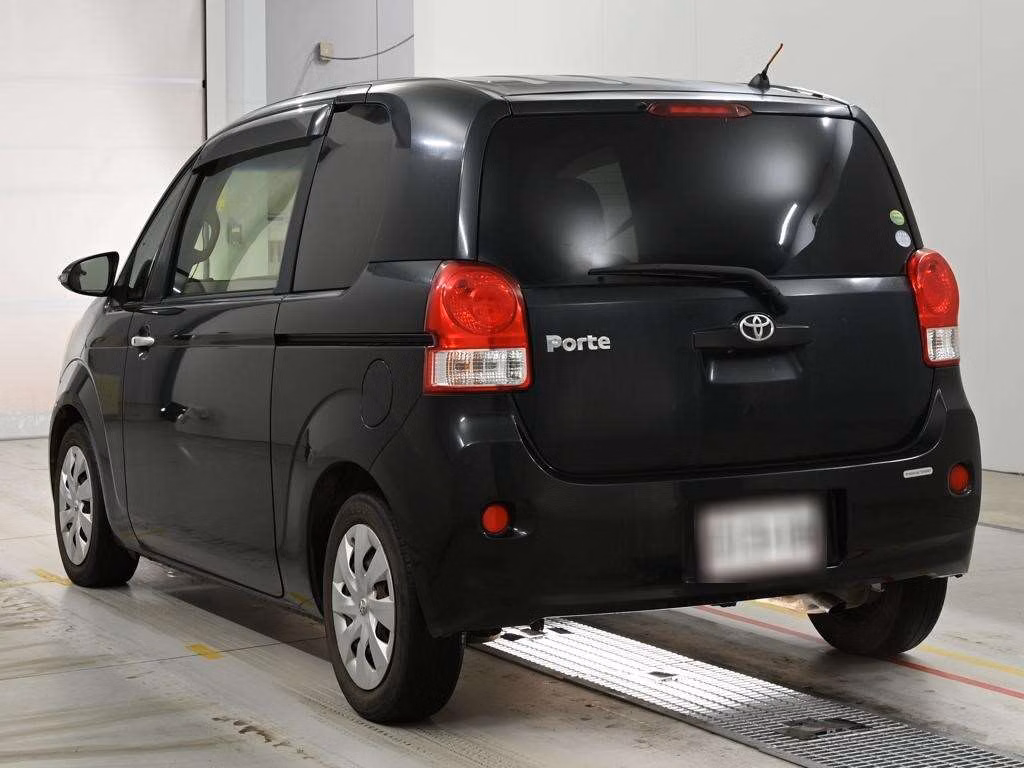 TOYOTA PORTE