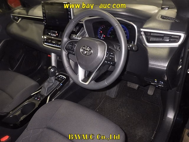 TOYOTA COROLLA CROSS