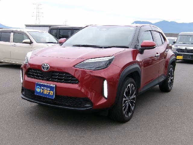 TOYOTA YARIS CROSS