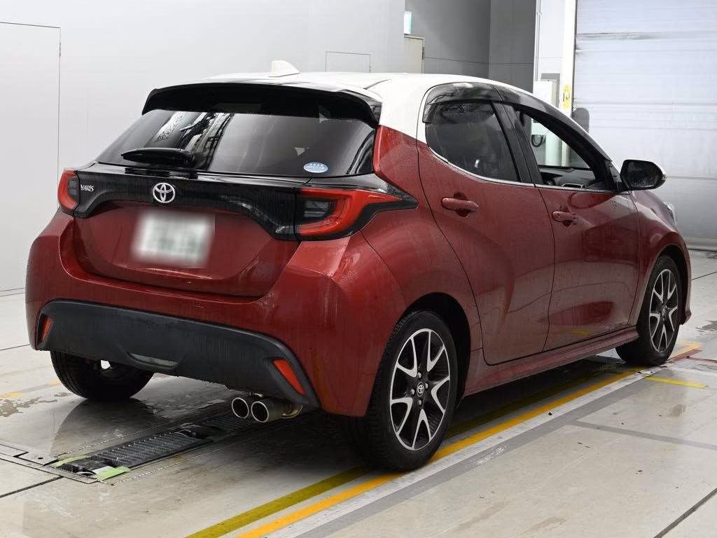 TOYOTA YARIS