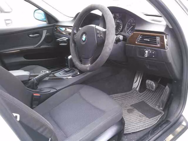 BMW 3-SERIES