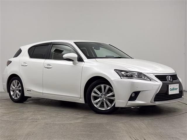 Lexus CT200h