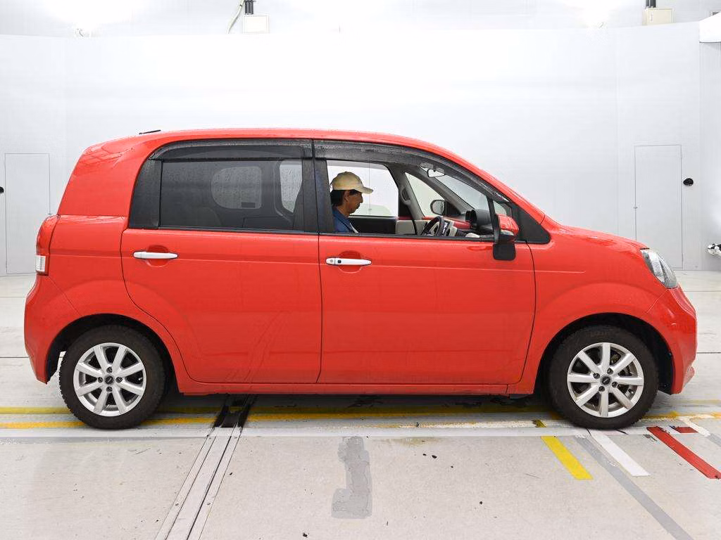TOYOTA PORTE