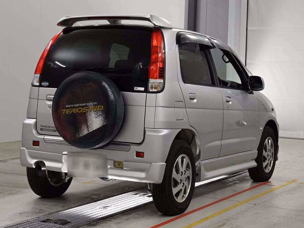 DAIHATSU TERIOS KID