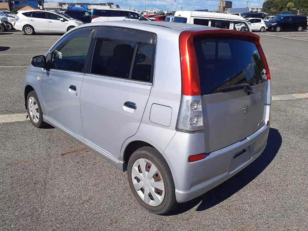DAIHATSU MIRA AVY