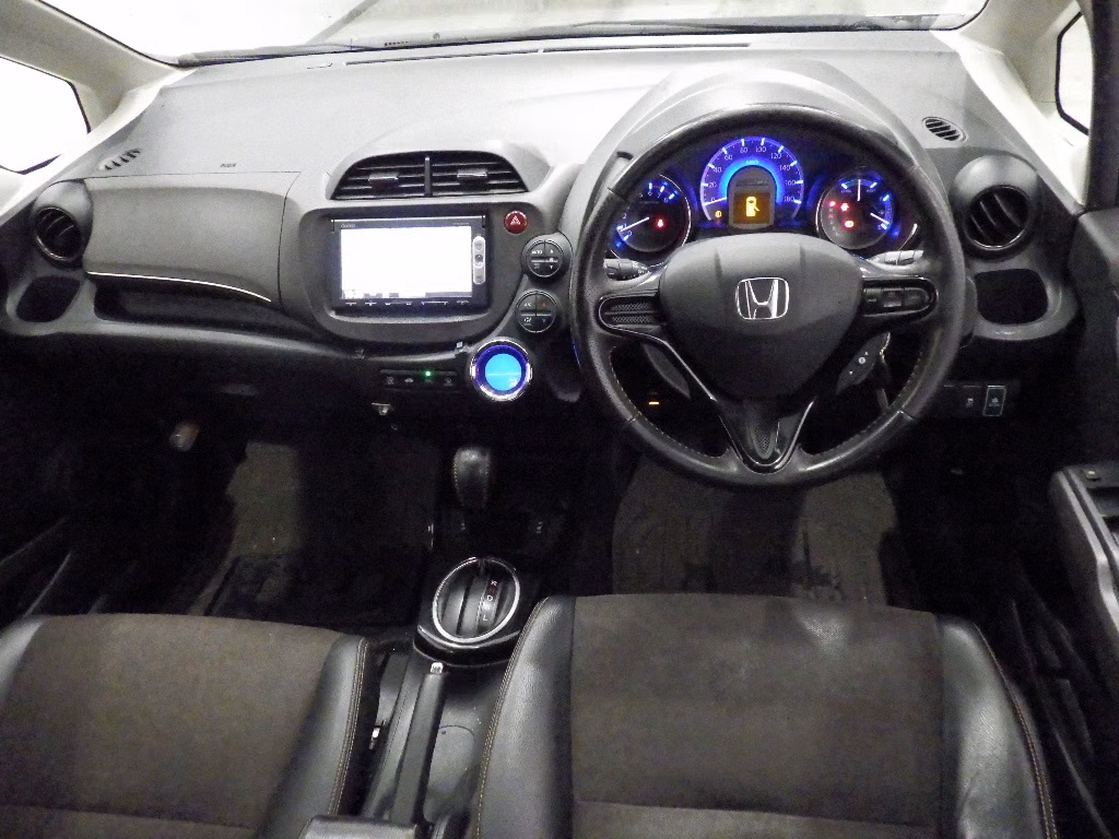 HONDA FIT SHUTTLE