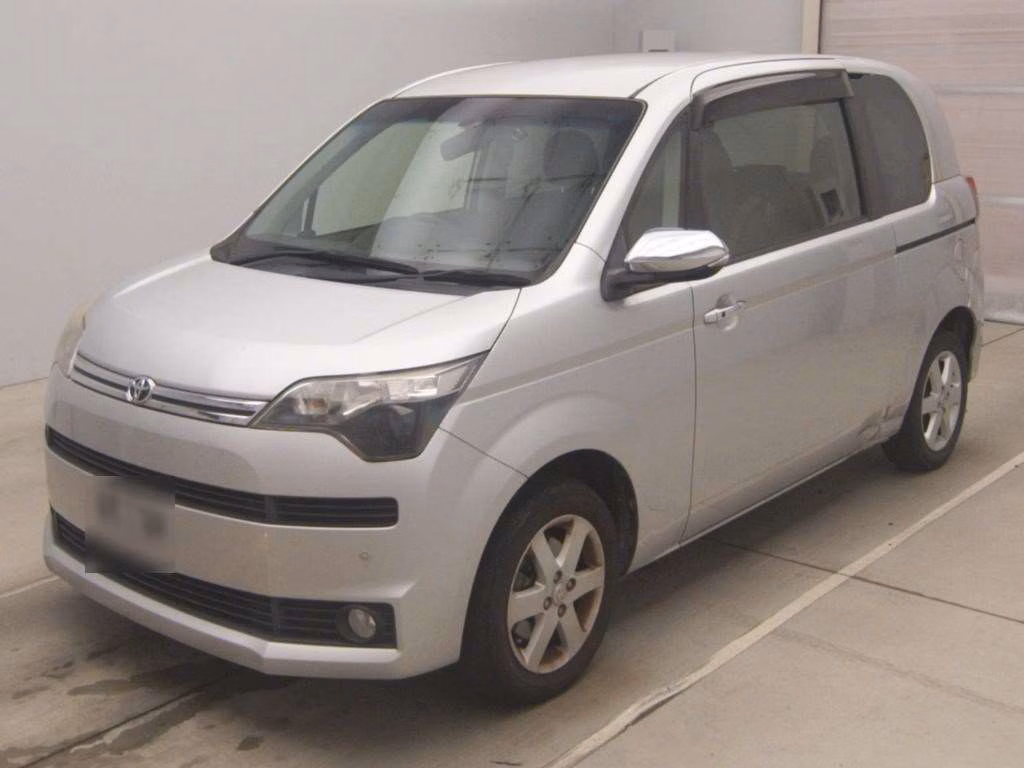 TOYOTA SPADE