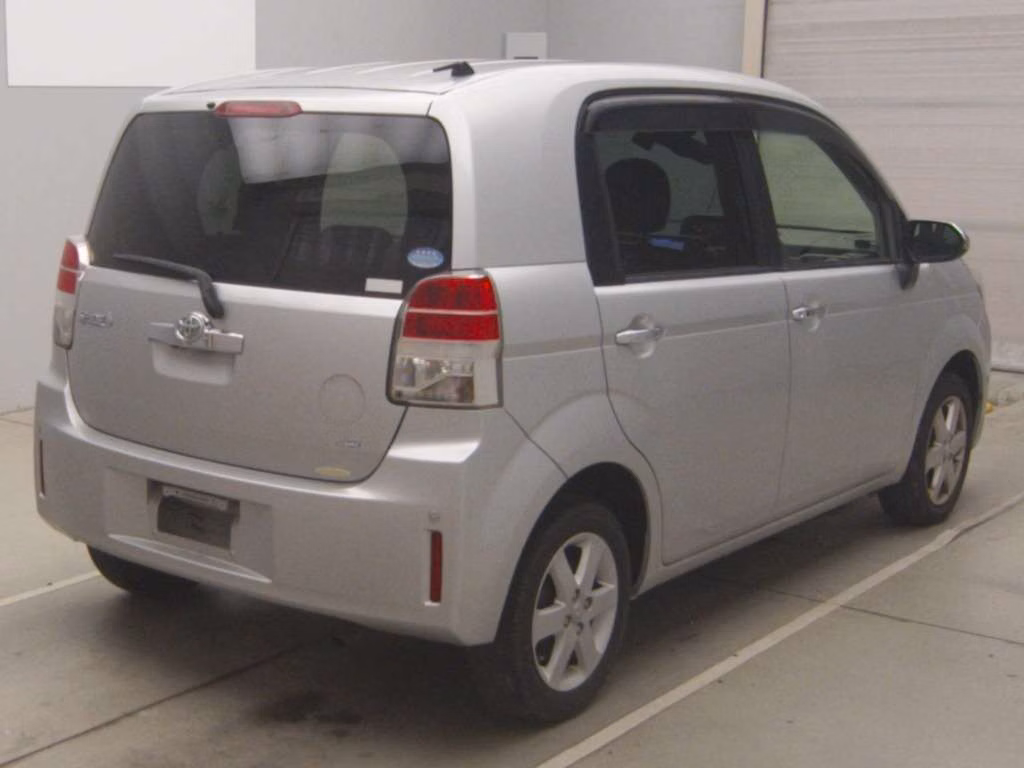 TOYOTA SPADE