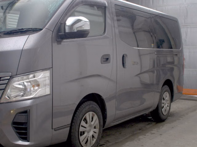 NISSAN CARAVAN