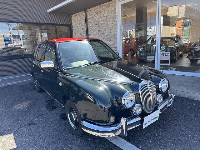 Mitsuoka Viewt