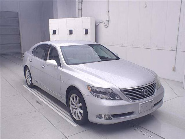 Lexus LS600h