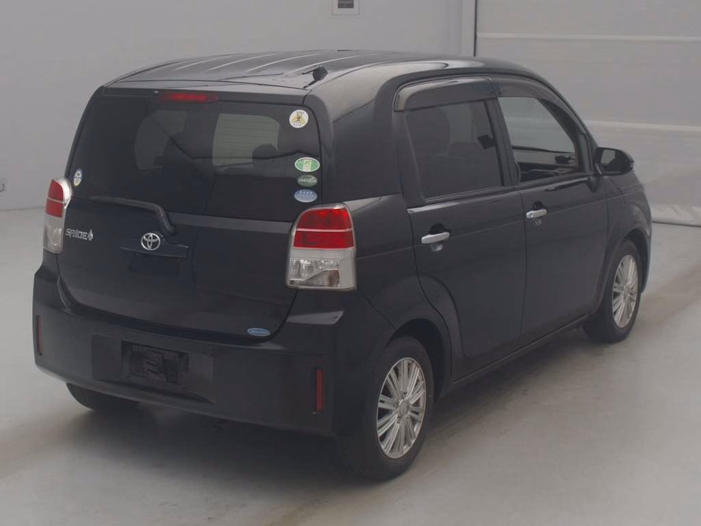 TOYOTA SPADE
