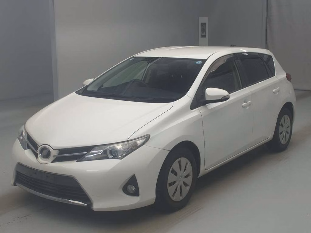 TOYOTA AURIS