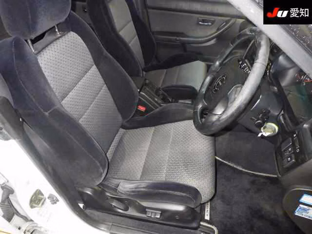 SUBARU LEGACY B4