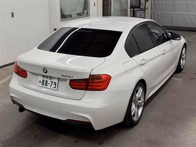 BMW 3-SERIES