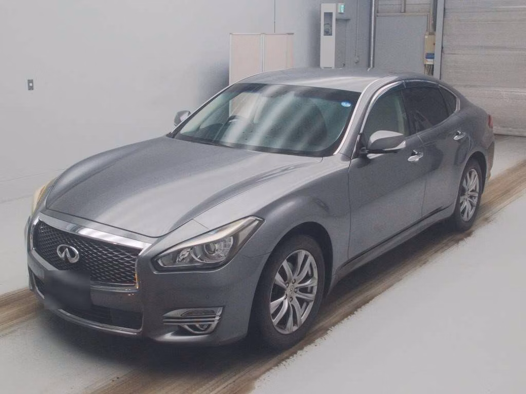 NISSAN FUGA