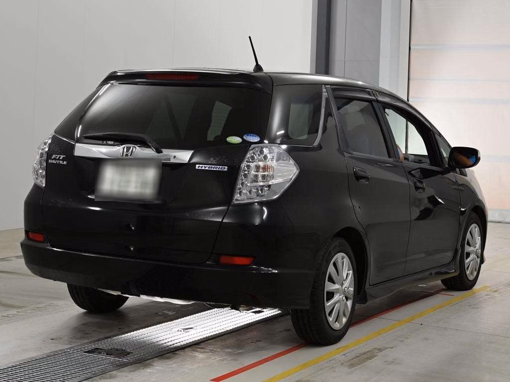 HONDA FIT SHUTTLE