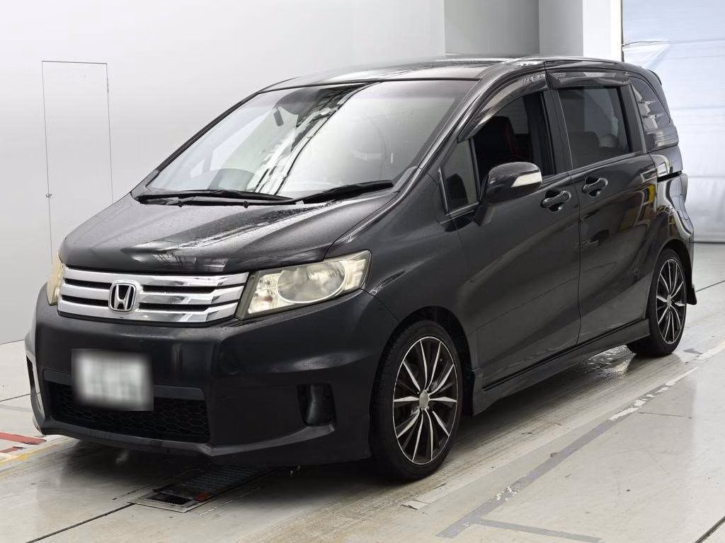 HONDA FREED SPIKE