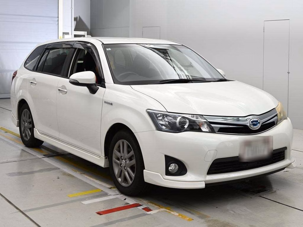 TOYOTA COROLLA FIELDER