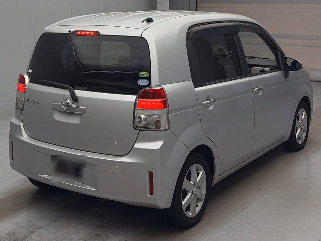TOYOTA SPADE