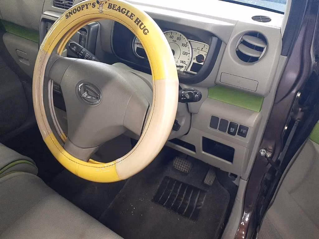 Daihatsu Move Conte