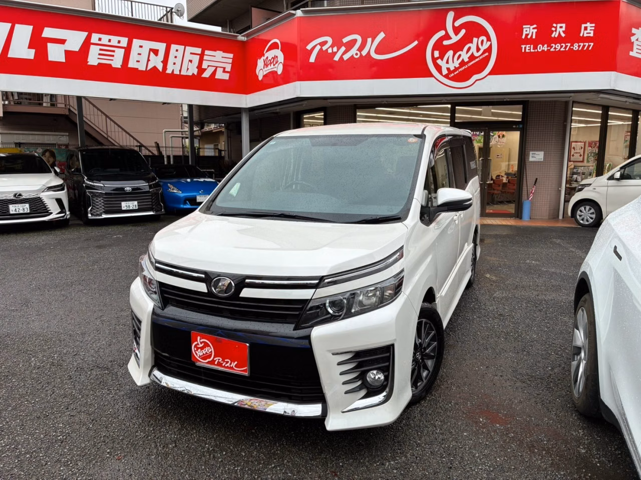 TOYOTA VOXY