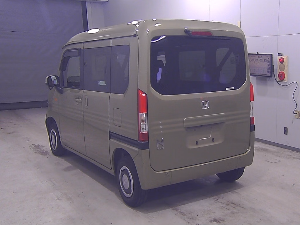 HONDA N-VAN