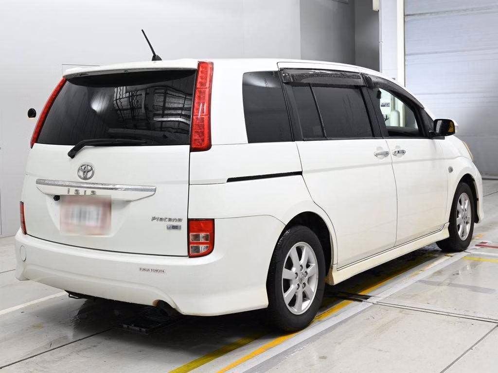 TOYOTA ISIS