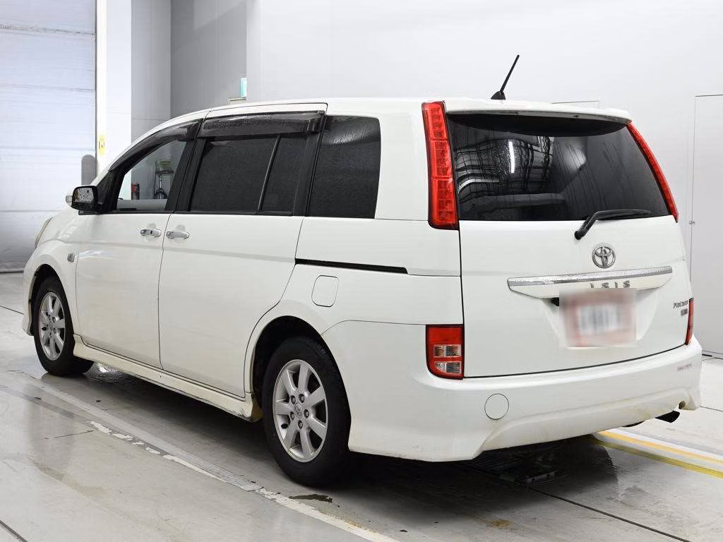 TOYOTA ISIS