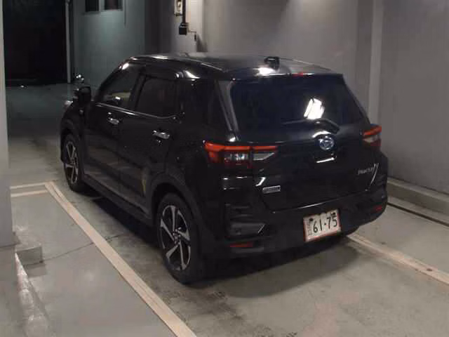 DAIHATSU ROCKY