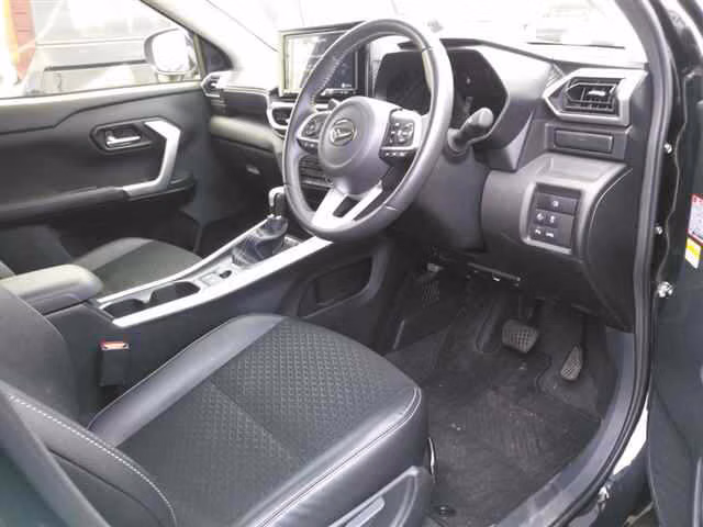 DAIHATSU ROCKY