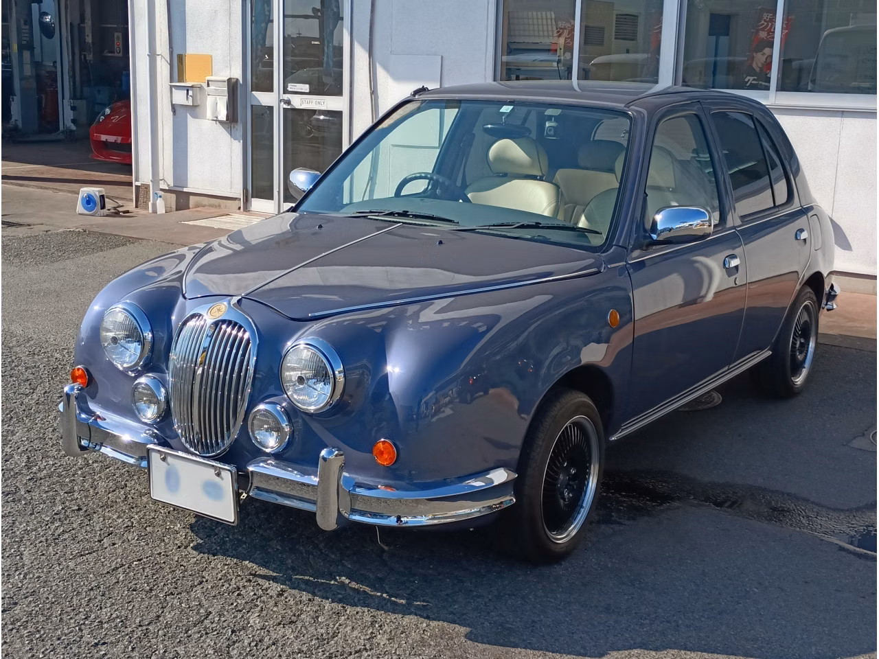 Mitsuoka Viewt