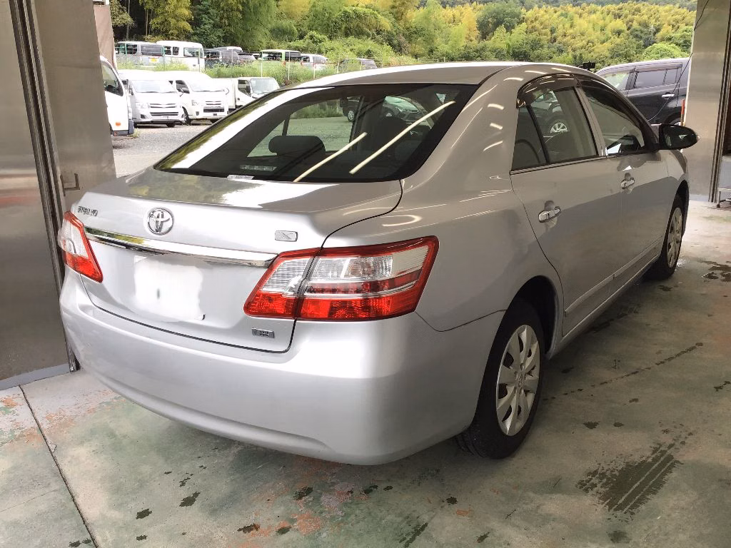 TOYOTA PREMIO