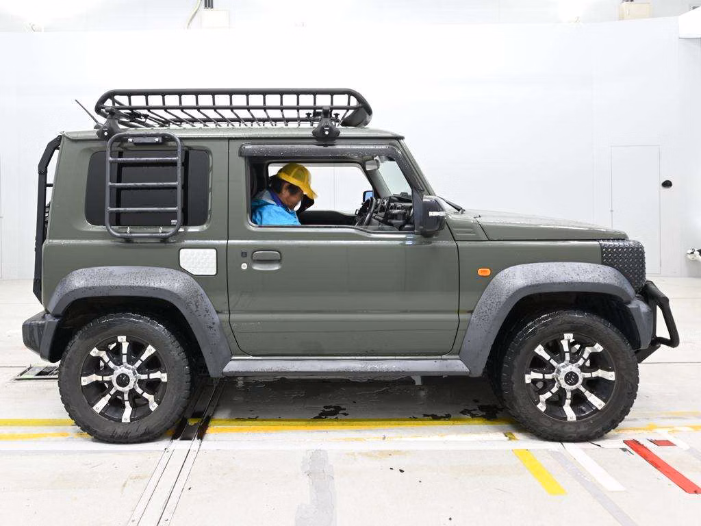 SUZUKI JIMNY SIERRA