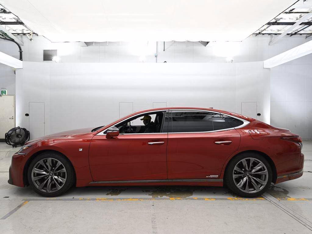 Lexus LS500h