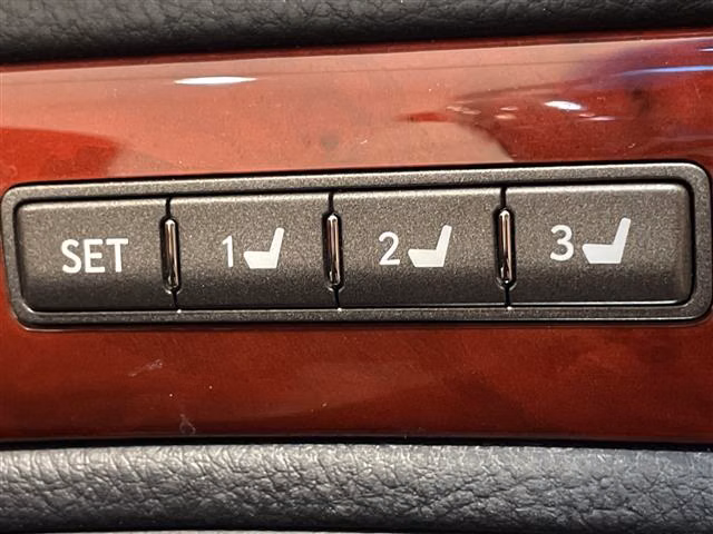 Lexus LS600h