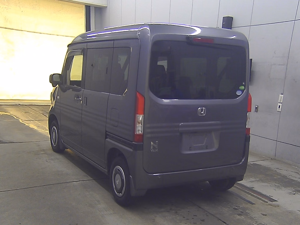 HONDA N-VAN