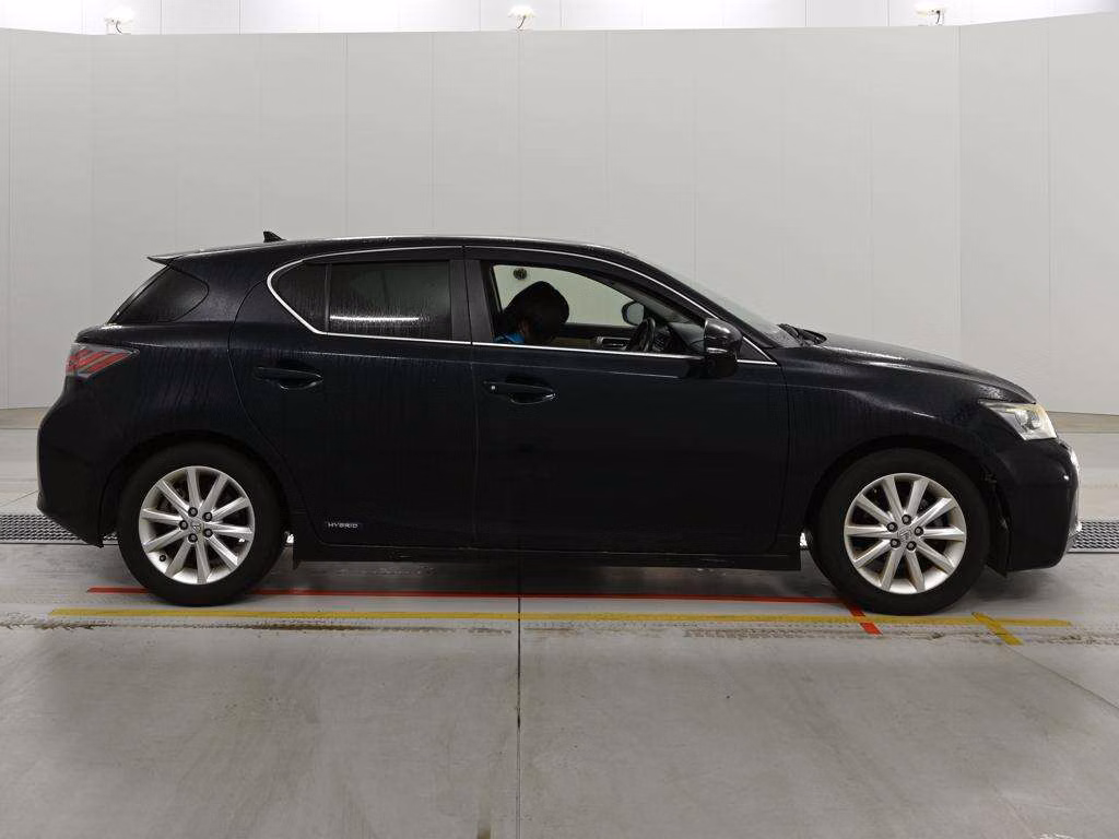 LEXUS CT200H