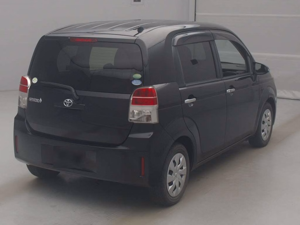TOYOTA SPADE