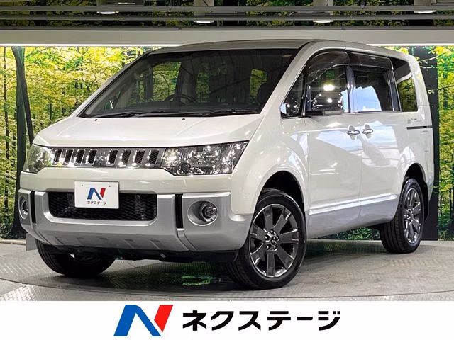 Mitsubishi Delica D:5