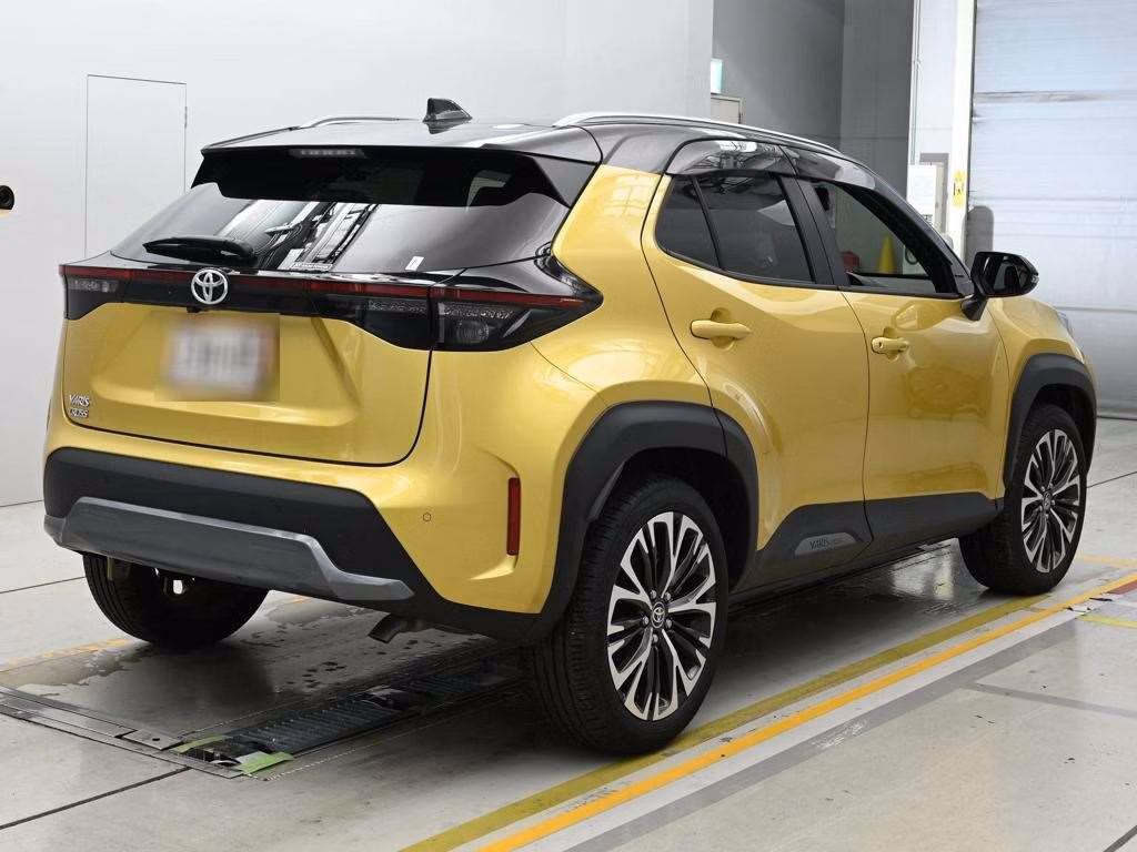 TOYOTA YARIS CROSS