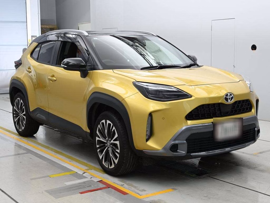 TOYOTA YARIS CROSS