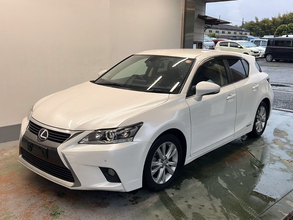 LEXUS CT200H